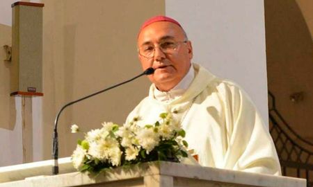Siguiendo los lineamientos del Papa Francisco, monseñor Jorge Fenoy pone en funcionamiento un sistema destinado a recibir denuncias por abusos sexuales cometidos por miembros de la Iglesia. Siguiendo los lineamientos del Papa Francisco, monseñor Jorge Fenoy pone en funcionamiento un sistema destinado a recibir denuncias por abusos sexuales cometidos por miembros de la Iglesia.