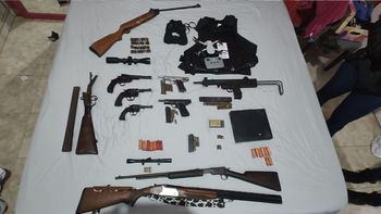 Un operativo conjunto de la Policía de Investigaciones (PDI) y las Tropas de Operaciones Especiales (TOE) de Santa Fe permitió el secuestro de un importante arsenal en Frontera.