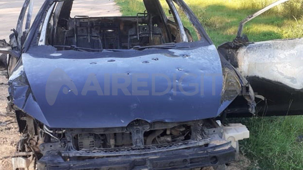 Llamativo. El capót tiene múltiples orificios.