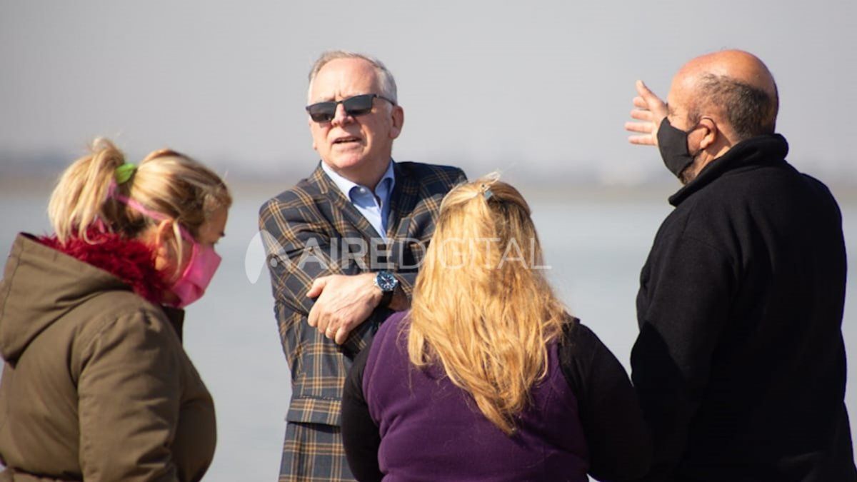 El fiscal Marcelo Fontana&nbsp;supervis&oacute; en persona&nbsp;el operativo de b&uacute;squeda y dialog&oacute; con los familiares de las v&iacute;ctimas.