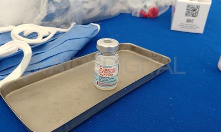 Un nuevo embarque con 1.745.660 vacunas contra la COVID-19 del laboratorio Moderna llegó ayer al país. Un nuevo embarque con 1.745.660 vacunas contra la COVID-19 del laboratorio Moderna llegó ayer al país.