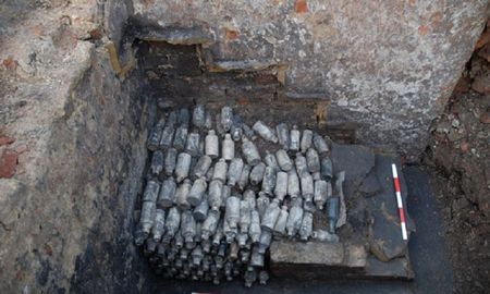 foto: hallaron mas de 600 cervezas de 130 anos en el reino unido pero tenian algo letal foto: hallaron mas de 600 cervezas de 130 anos en el reino unido pero tenian algo letal
