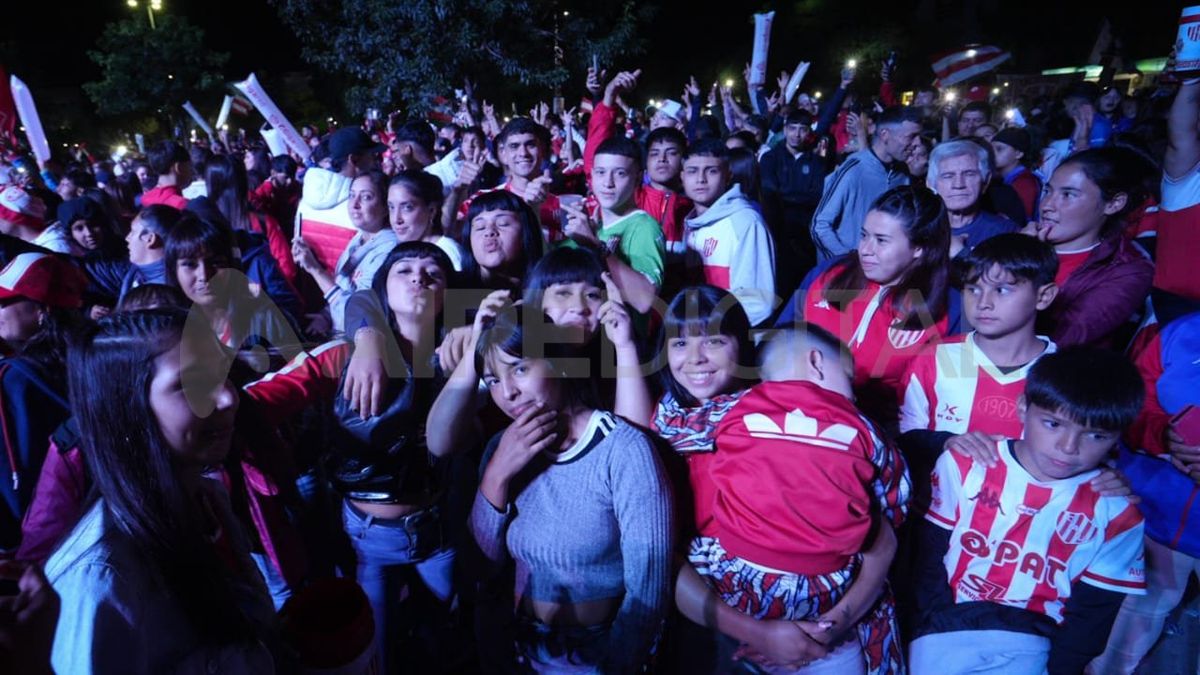 Unión celebra sus 118 años de vida con una gran fiesta en la sede del club