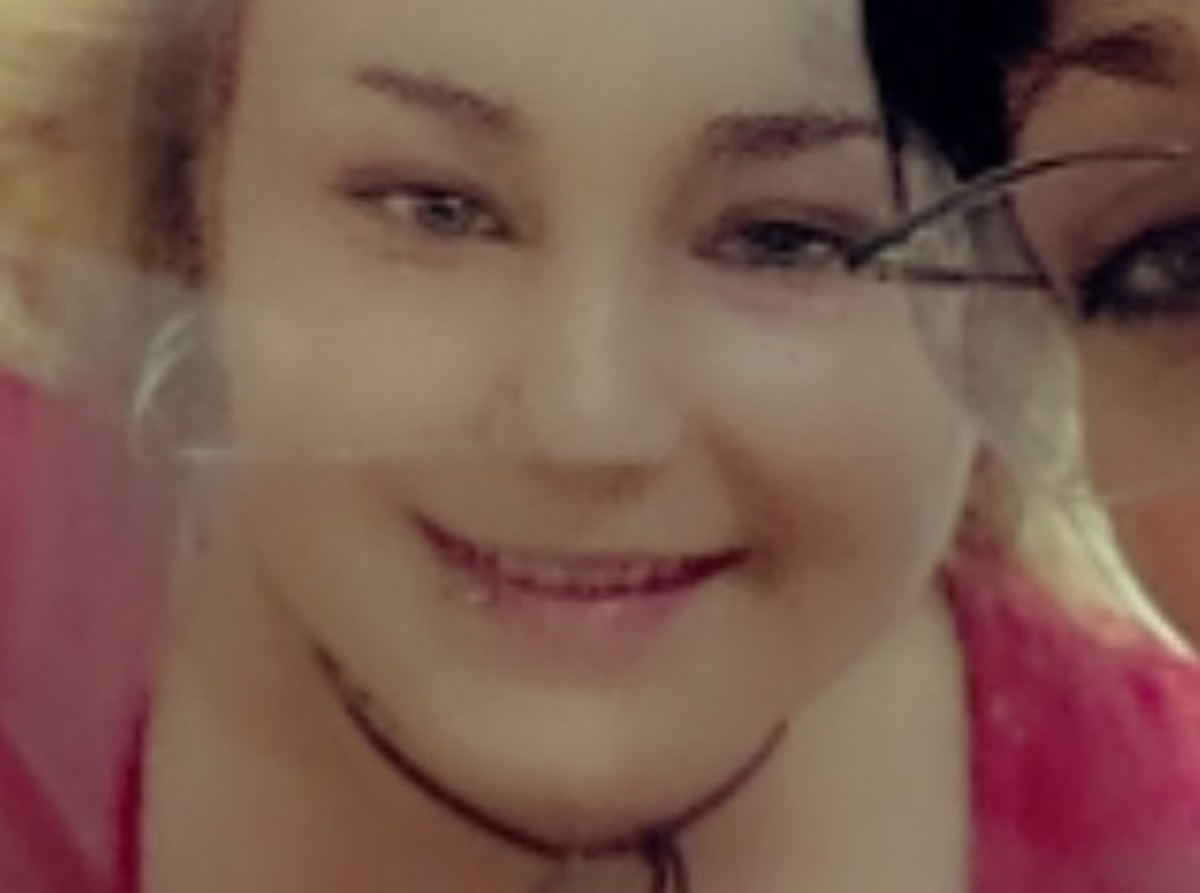 "Ella es una chica bajita y gordita por la medicación. Es imposible que se haya fugado", resaltó al respecto la madre.