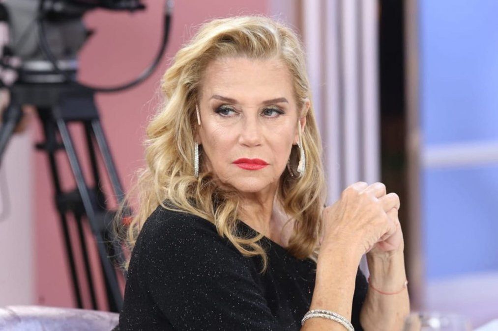Marcela Tinayre está furiosa con el canal por no haberle permitido viajar.