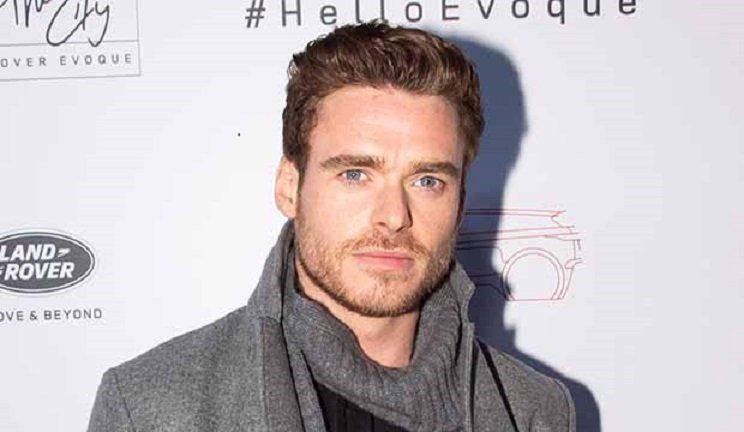 Richard Madden quizá tiene novio y es un actor de “13 Reasons Why”