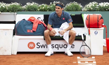 Roger Federer cayó ante Pablo Andújar y quedó eliminado del ATP de Ginebra. Roger Federer cayó ante Pablo Andújar y quedó eliminado del ATP de Ginebra.