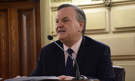 El senador Felipe Michlig es el autor de la iniciativa que autoriza al gobierno de Santa Fe a comprar vacunas contra el coronavirus. El senador Felipe Michlig es el autor de la iniciativa que autoriza al gobierno de Santa Fe a comprar vacunas contra el coronavirus.