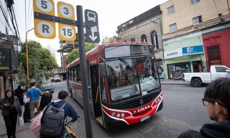 Las empresas pagaron los sueldos y se desactivó el paro de colectivos en Santa Fe. Las empresas pagaron los sueldos y se desactivó el paro de colectivos en Santa Fe.