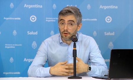 La principal recomendación fue evitar el contacto sexual con personas con las que no hay convivencia y proceder al sexo virtual. La principal recomendación fue evitar el contacto sexual con personas con las que no hay convivencia y proceder al sexo virtual.