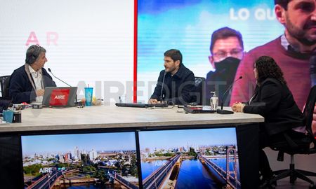 Pullaro y Piedrabuena encabezan la lista, como precandidatos a senadores nacionales, que participará de la interna de Juntos por el Cambio en Santa Fe. Pullaro y Piedrabuena encabezan la lista, como precandidatos a senadores nacionales, que participará de la interna de Juntos por el Cambio en Santa Fe.