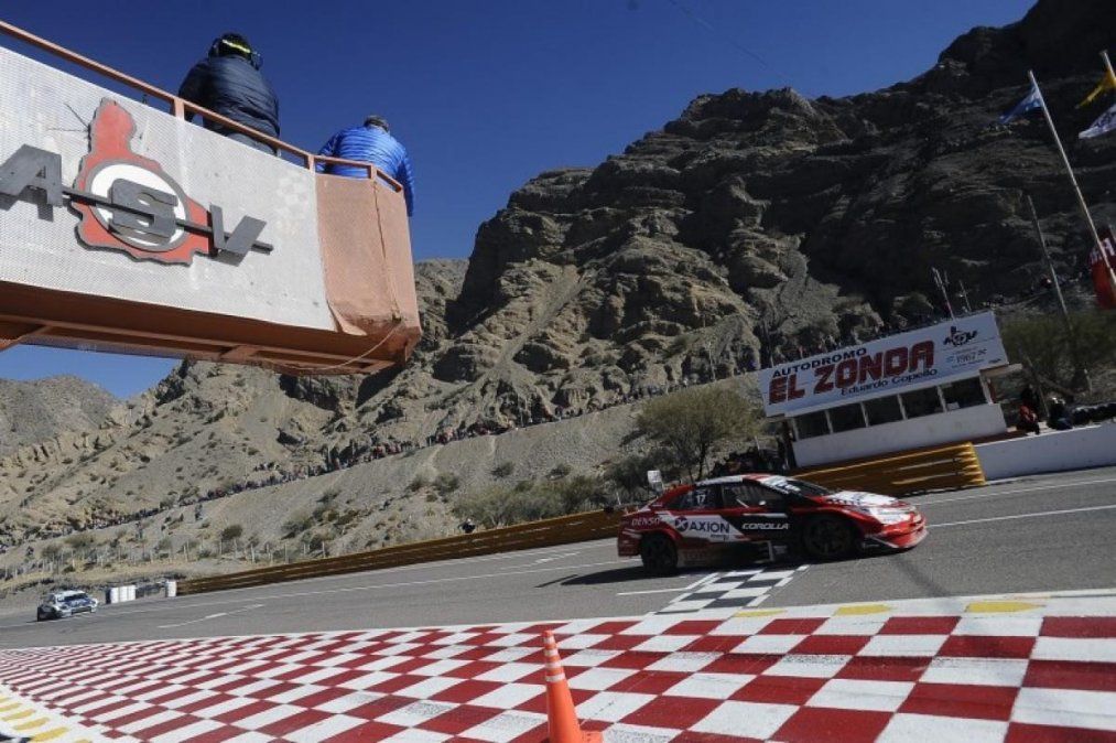 El Súper TC2000 corre en el circuito Eduardo Copello