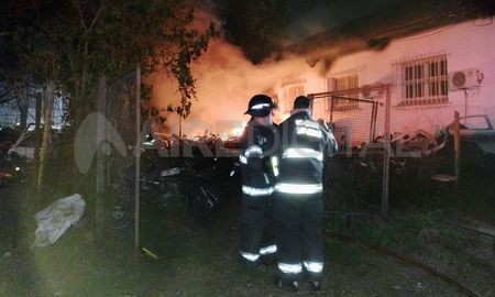 Se investigan las causas del incendio que se produjo este miércoles en la sede de la AIC. Se investigan las causas del incendio que se produjo este miércoles en la sede de la AIC.