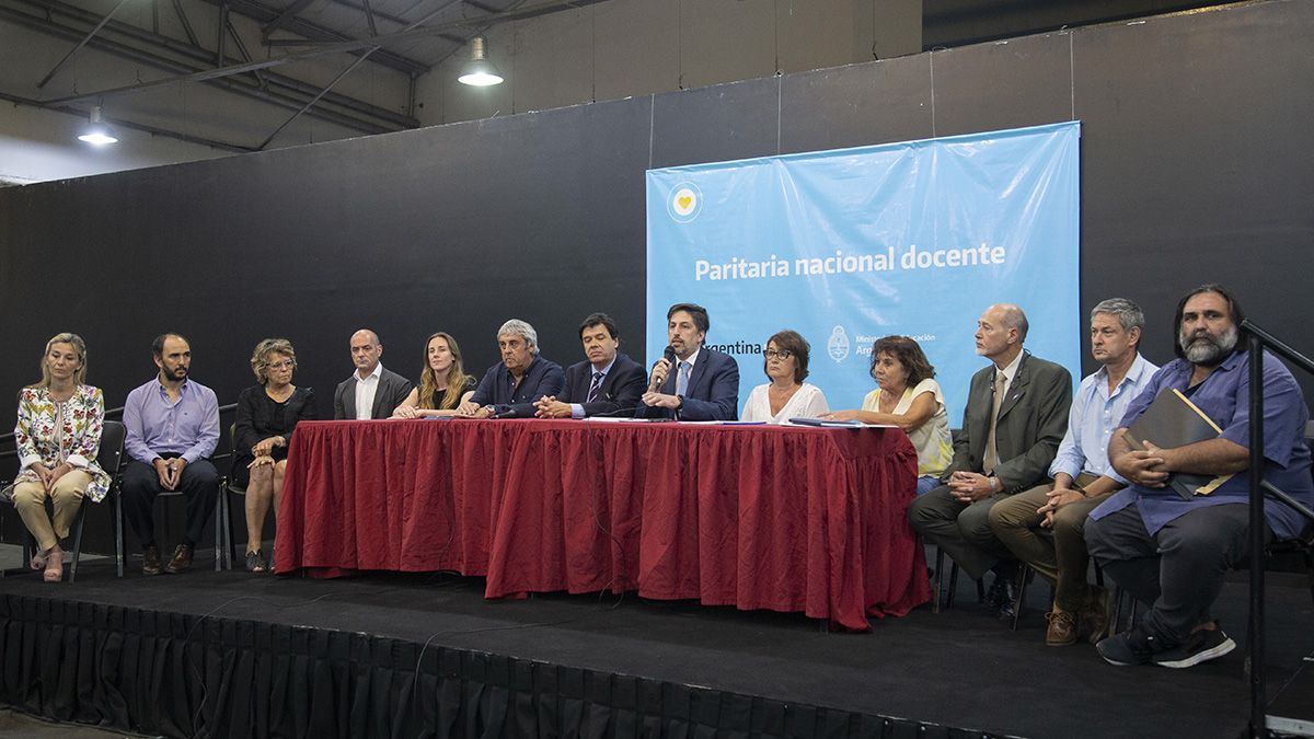Comenzó la paritaria nacional docente y Trotta calificó la primera reunión como muy positiva