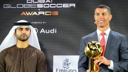 Cristiano Ronaldo superó a Messi y Ronaldinho y fue elegido Mejor Jugador del Siglo