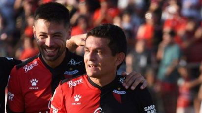 El posteo del Pulga Rodríguez que lo vincula a Colón a poco de su salida del club