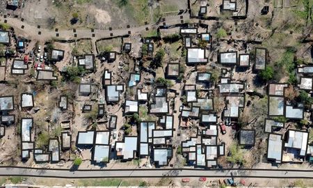 Las ONG adelantaron que antes de fin de año esperan se comience con la obra de construcción de un salón de usos múltiples para el Barrio Playa Norte. Las ONG adelantaron que antes de fin de año esperan se comience con la obra de construcción de un salón de usos múltiples para el Barrio Playa Norte.