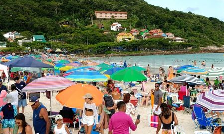 Vacaciones en Brasil: relevamiento de precios de bebidas en la playa, bares y supermercados. Vacaciones en Brasil: relevamiento de precios de bebidas en la playa, bares y supermercados.