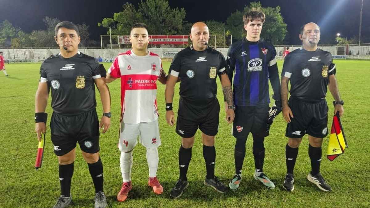 Barrio Norte y Adelante de Reconquista jugaron uno de los pendientes de la Liga Reconquistense de Fútbol. Foto: Equipo Ideal.