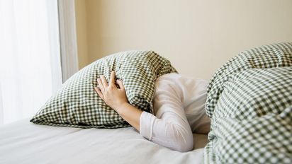 Los 5 consejos para mejorar la calidad del sueño: los horarios y el ambiente más adecuado