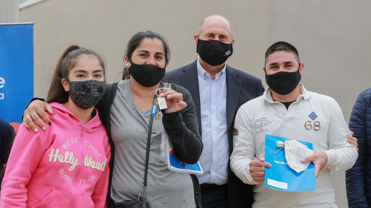 “Sabemos que la necesidad es enorme, que falta mucho por hacer, pero estamos comprometidos y encaminados a facilitar el acceso a la vivienda y a seguir avanzando hacia un hábitat más digno”, dijo Frana.