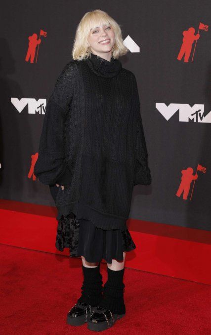 Total black para Billie Eilish.