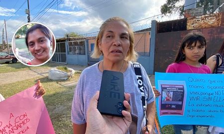 La mamá de Mónica Aquino volvió a reclamar justicia y por la aparición de su hija, que fue vista por última vez hace tres años. La mamá de Mónica Aquino volvió a reclamar justicia y por la aparición de su hija, que fue vista por última vez hace tres años.