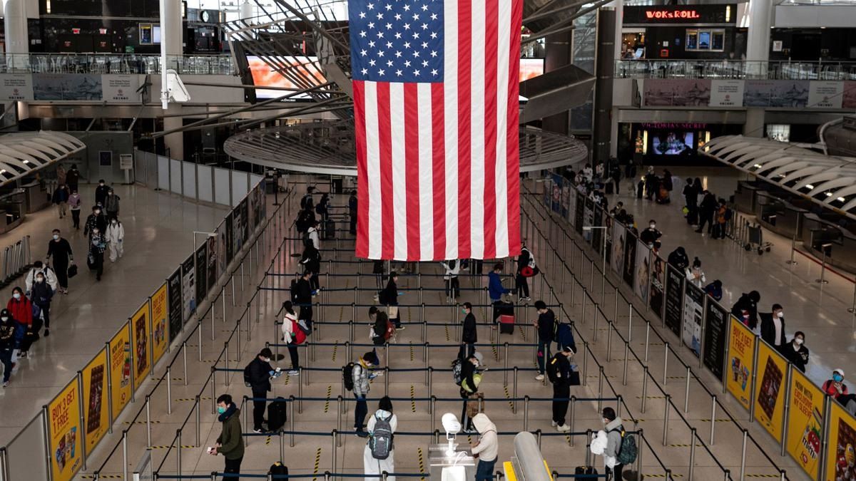Además de la prueba antes de viajar a los Estados Unidos