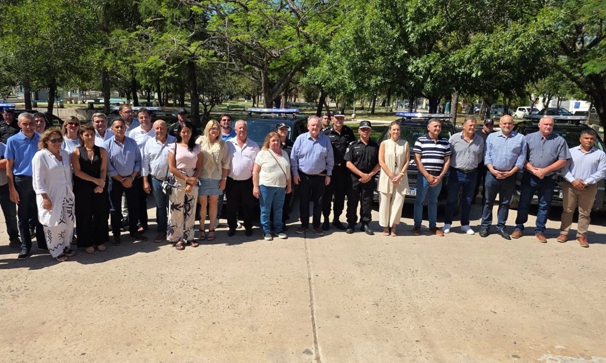 Entregaron 13 unidades policiales 0 km para el departamento San Crist&oacute;bal con una inversi&oacute;n provincial de $600 millones.