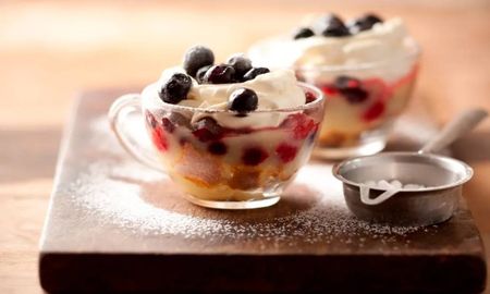 Trifle de limón, by Maru Botana. Trifle de limón, by Maru Botana.
