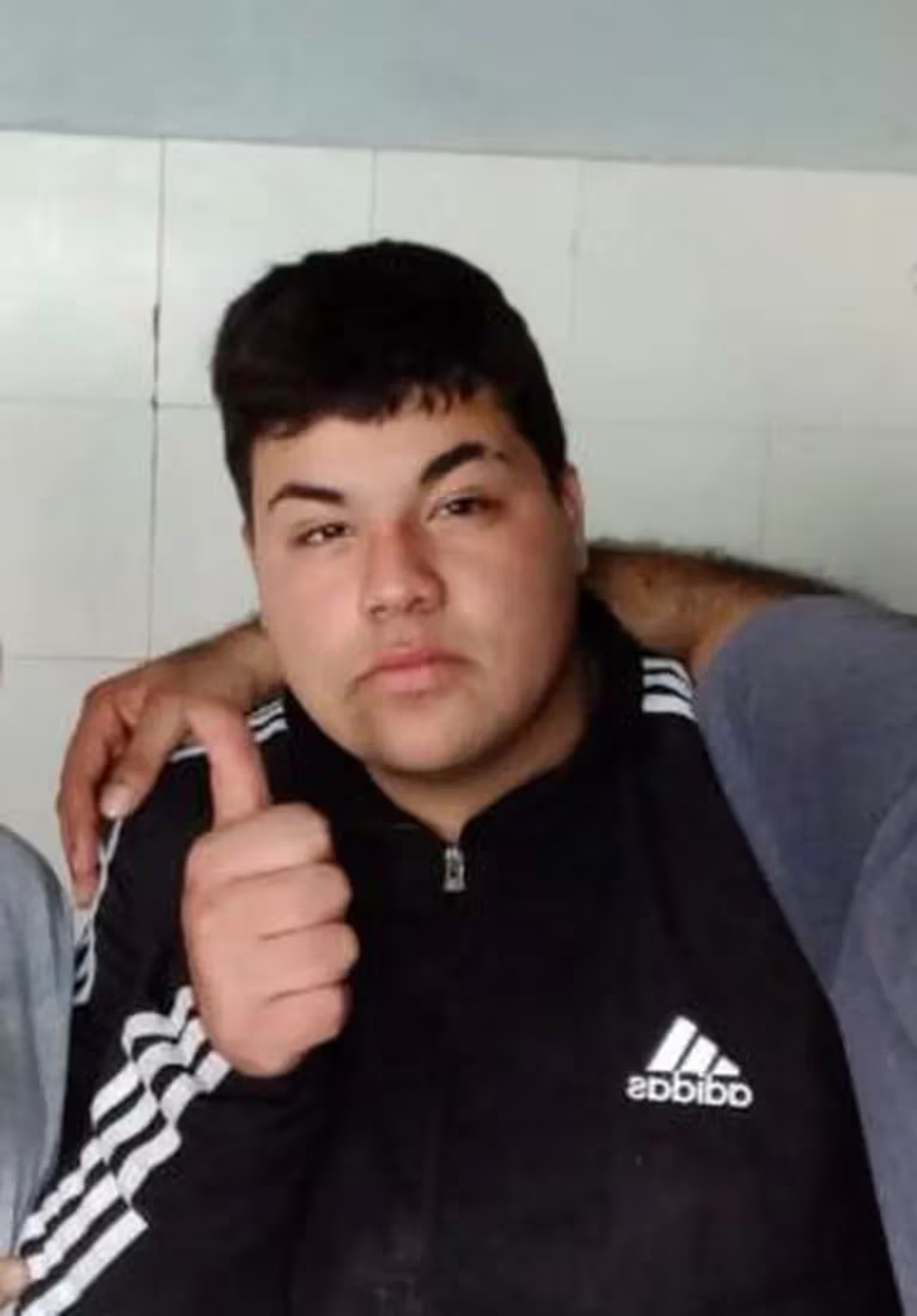 Tomás Tello, el joven que fue asesinado por una patota en Santa Teresita. Tomás Tello, el joven que fue asesinado por una patota en Santa Teresita.