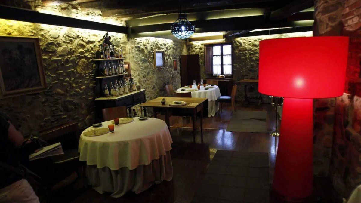 Los hechos suceden mientras el país europeo se encuentra con duras restricciones.