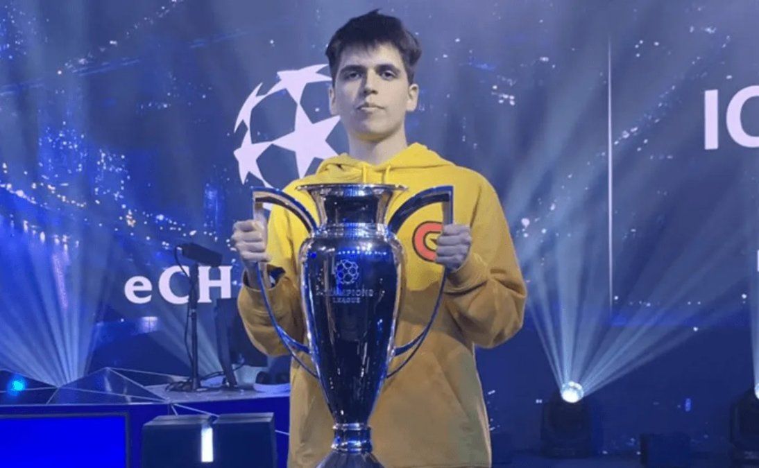 En un tremendo final entre argentinos, Nicolás Villalba finalmente venció a Matías Bonanno y se adjudicó los 75 mil dólares en eChampions League de FIFA 22.