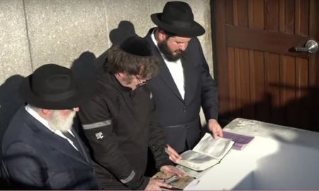 Milei en Estados Unidos: visitó la tumba del rebe de Lubavitch en Nueva York Milei en Estados Unidos: visitó la tumba del rebe de Lubavitch en Nueva York
