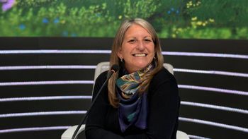 Tata de Vas Viajes explica mitos y verdades sobre comprar viajes por internet y el valor del asesoramiento profesional.