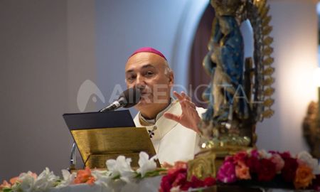 Aire de Santa Fe transmitirá en vivo la misa del domingo de la Fiesta de la Virgen de Guadalupe. Aire de Santa Fe transmitirá en vivo la misa del domingo de la Fiesta de la Virgen de Guadalupe.