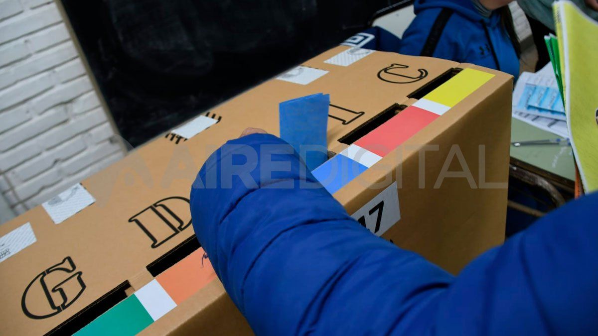 La participación en las PASO santafesinas del 16 de julio fue baja: apenas fue a votar el 63% del padrón. La participación en las PASO santafesinas del 16 de julio fue baja: apenas fue a votar el 63% del padrón.