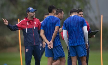 La dura baja que sufrirá el Kily González en Unión para el partido contra Rosario Central. La dura baja que sufrirá el Kily González en Unión para el partido contra Rosario Central.