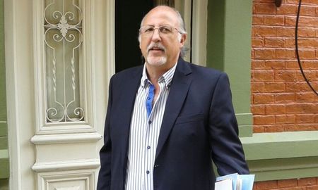 Marcelo Vorobiof quedó inhabilitado de por vida para ejercer cargos públicos. Marcelo Vorobiof quedó inhabilitado de por vida para ejercer cargos públicos.