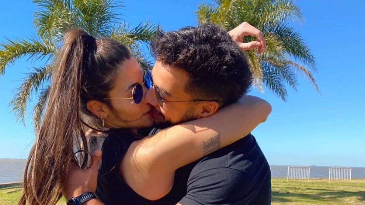 Ivana Nadal y Bruno Siri disfrutan del sol y el agua en el Chaco