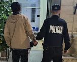 La Policía interceptó al sospechoso durante la madrugada en barrio Los Hornos de Santa Fe. La Policía interceptó al sospechoso durante la madrugada en barrio Los Hornos de Santa Fe.