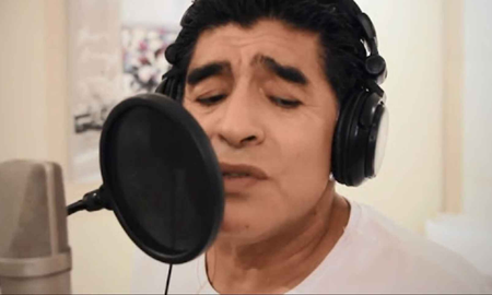 El inédito video de Diego Maradona disfrutando de un karaoke El inédito video de Diego Maradona disfrutando de un karaoke