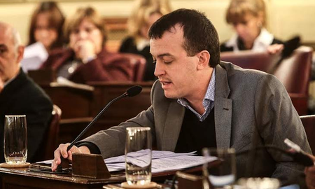 joaquin blanco: ?que el pj quiera apurar una reforma constitucional es mas una aventura que una posicion reformista?