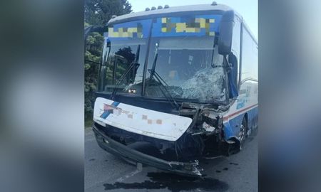 El colectivo pertenece a la línea La Calera y recorre varias localidades de Córdoba. El colectivo pertenece a la línea La Calera y recorre varias localidades de Córdoba.