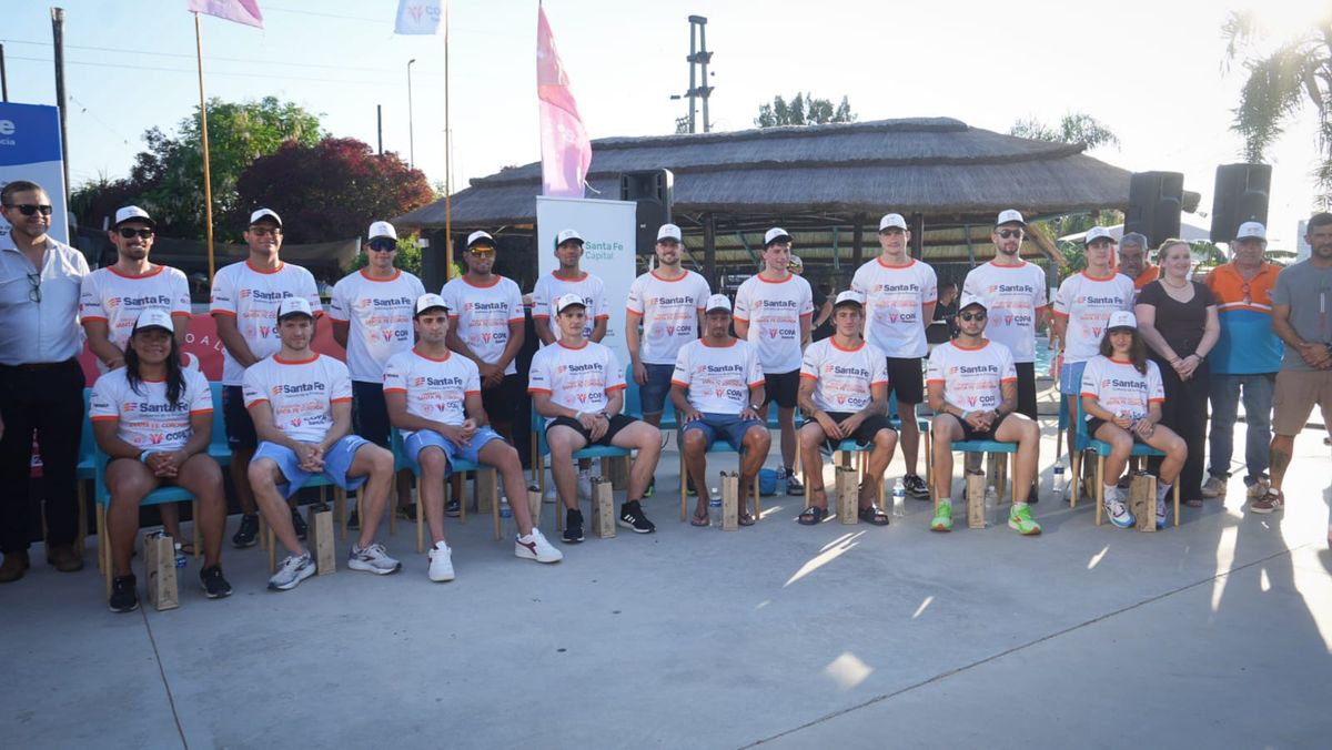 Presentación de los nadadores de la Maratón Santa Fe-Coronda. Presentación de los nadadores de la Maratón Santa Fe-Coronda.