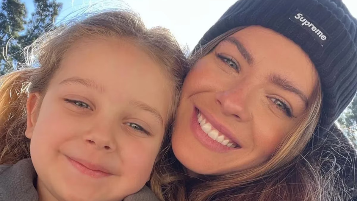 Alertan a la China Suárez en Instagram por el muñeco que le compró a su hija: Buscá en Google