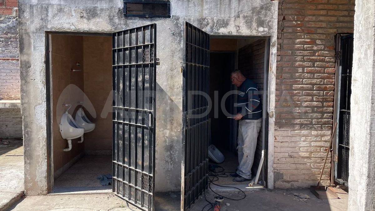 Robo y destrozos en la capilla de Villa Hipódromo