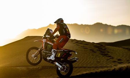 Kevin Benavídes y Manuel Andújar se consagraron campeones en el Rally Dakar. Kevin Benavídes y Manuel Andújar se consagraron campeones en el Rally Dakar.