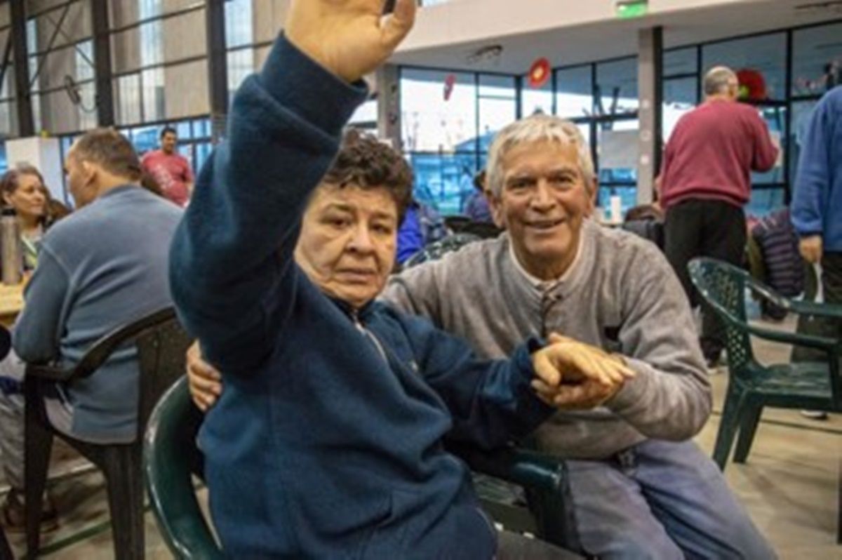 El programa está destinado a personas con discapacidad dependientes que requieran asistencia para lograr el mayor grado de autonomía posible.