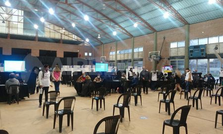 El CEF 29 es uno de los dos vacunatorios más grandes de la ciudad de Santa Fe. El CEF 29 es uno de los dos vacunatorios más grandes de la ciudad de Santa Fe.